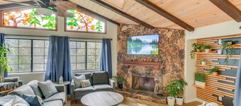 Crestline Home w/ Private Hot Tub: Steps to Lake!