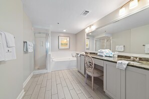 Bathroom - Enclave 604 (Orange Beach)