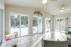 Interior - Pool & Game Room: Spacious Brandon Home (Brandon)