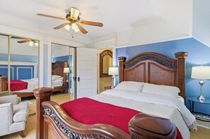 3 bedrooms, desk, iron/ironing board, travel cot