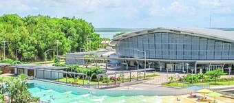 Zen by the Coast: 2-BR Cozy Retreat Near Uni/Shops