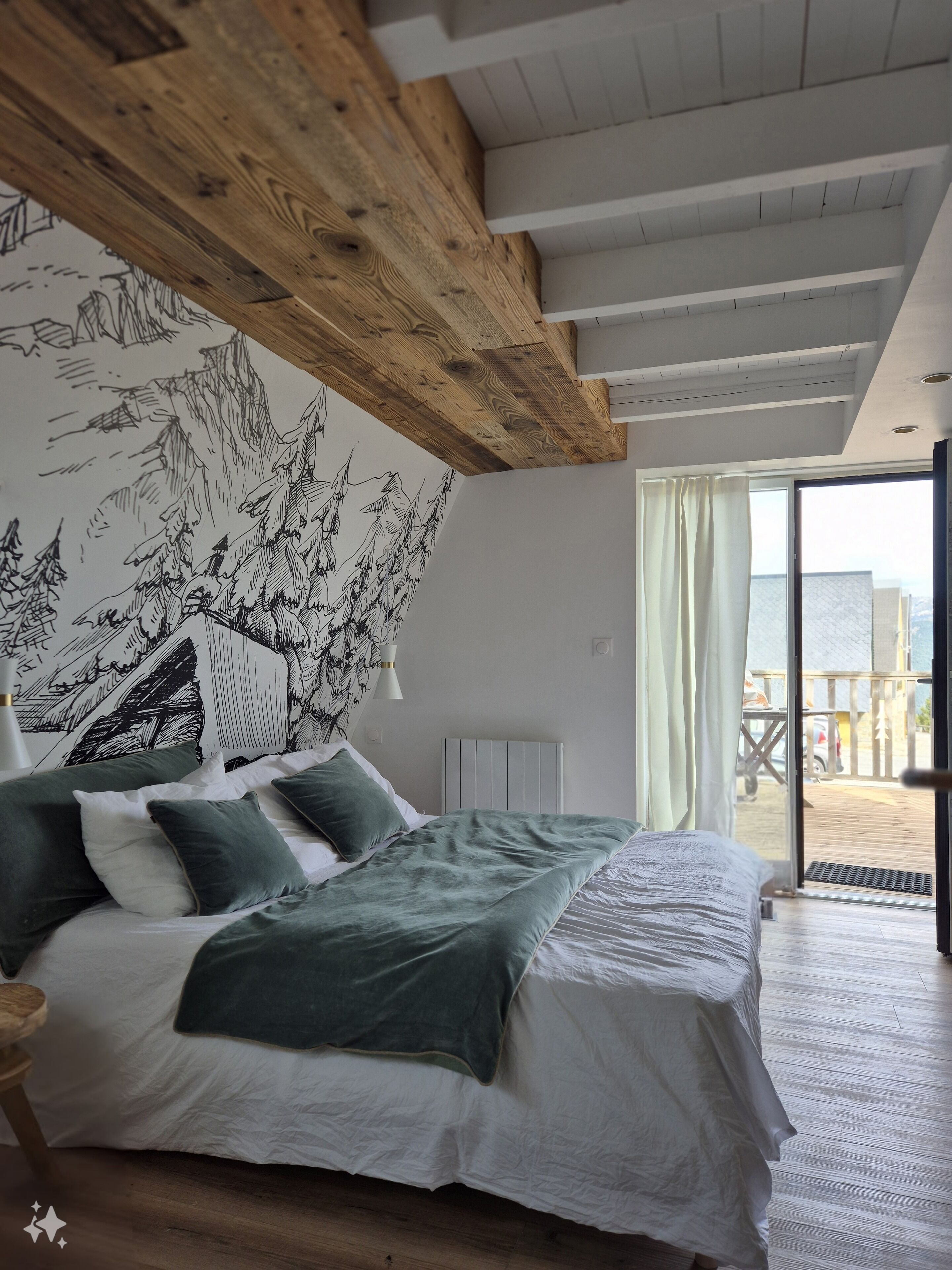 4 habitaciones y tabla de planchar con plancha 