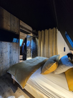 4 habitaciones y tabla de planchar con plancha 