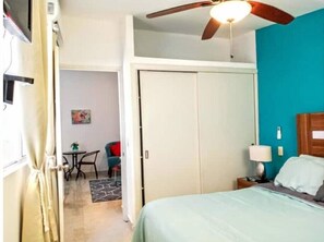 1 bedroom, desk, iron/ironing board, free WiFi - Viena apartment/excellent location!
 (Puerto Vallarta)