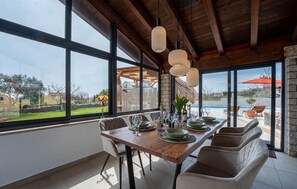 Dining - Beautiful home in Rakalj (Rakalj)