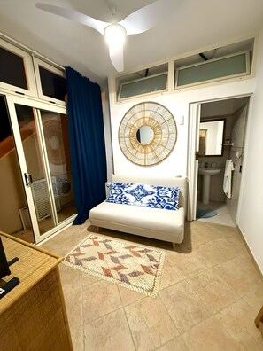 House, 2 Bedrooms, Balcony, Ocean View | 2 bedrooms