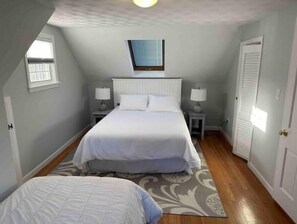 4 多间卧室、熨斗/熨衣板、免费 WiFi、床单