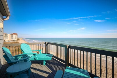 Oceanfront Fun | Balcony at "Ocean Dreams"