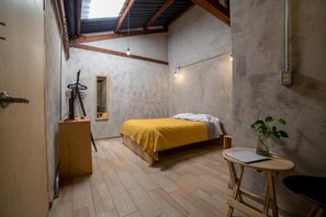 Premium bedding, down comforters, pillowtop beds, individually furnished - Ixmukane hotel y spa (San Cristóbal de las Casas)