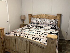 2 Schlafzimmer, Schreibtisch, kostenloses WLAN, Bettwäsche