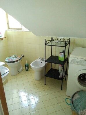 Apartment, 1 Schlafzimmer | Badezimmer