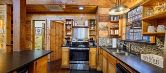 Soak Up Nature: Close to State Park, Lake, River