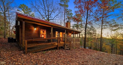 2.7mi to Park Entrance - Dog Friendly - Huge Porch