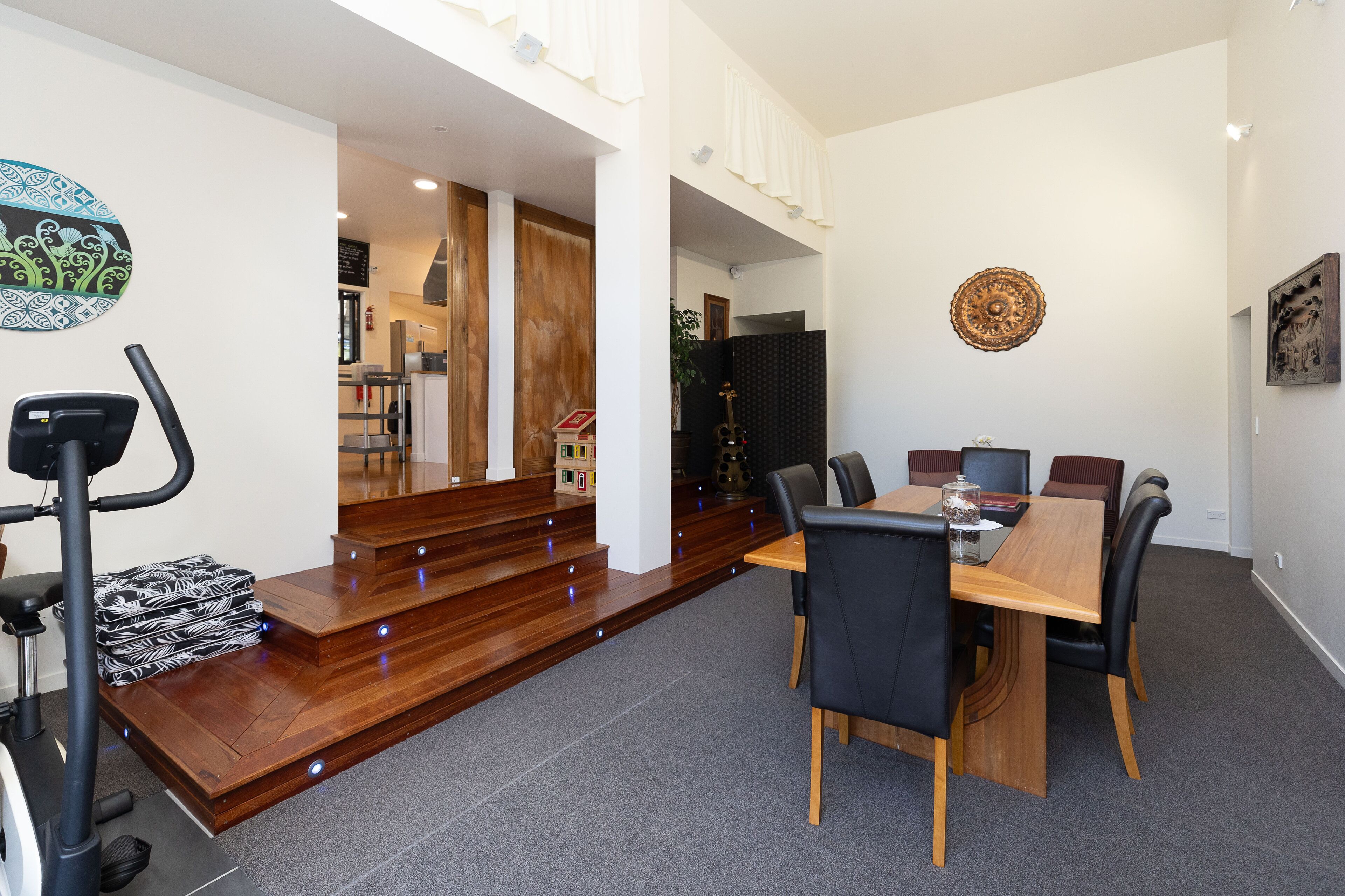 32-吋智慧型電視，提供數位頻道