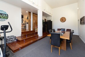 Téléviseur connecté de 32 po avec télévision numérique