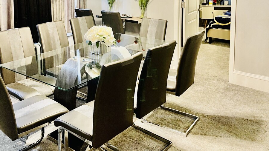 Newly Renovated 2 floor Getaway