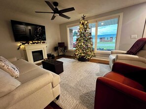 Télévision, cheminée