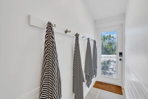 Interior - Family Friendly Island Getaway, Just Minutes to the AMI Beaches and Sarasota Bay (Holmes Beach)