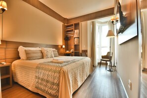 Hypoallergeen beddengoed, een minibar, een kluis op de kamer