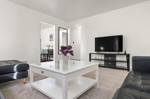 La Casa del Café! FREE Breakfast ~ Extended Stays 🍽️🌞