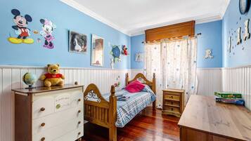 3 habitaciones, tabla de planchar con plancha y wifi gratis