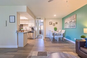 Apartamento premium | Área de estar | Smart TV