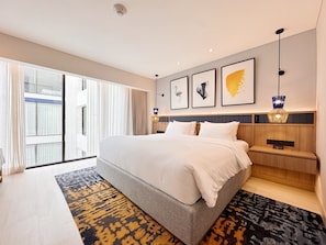 1 bedroom, down duvets, in-room safe, blackout curtains