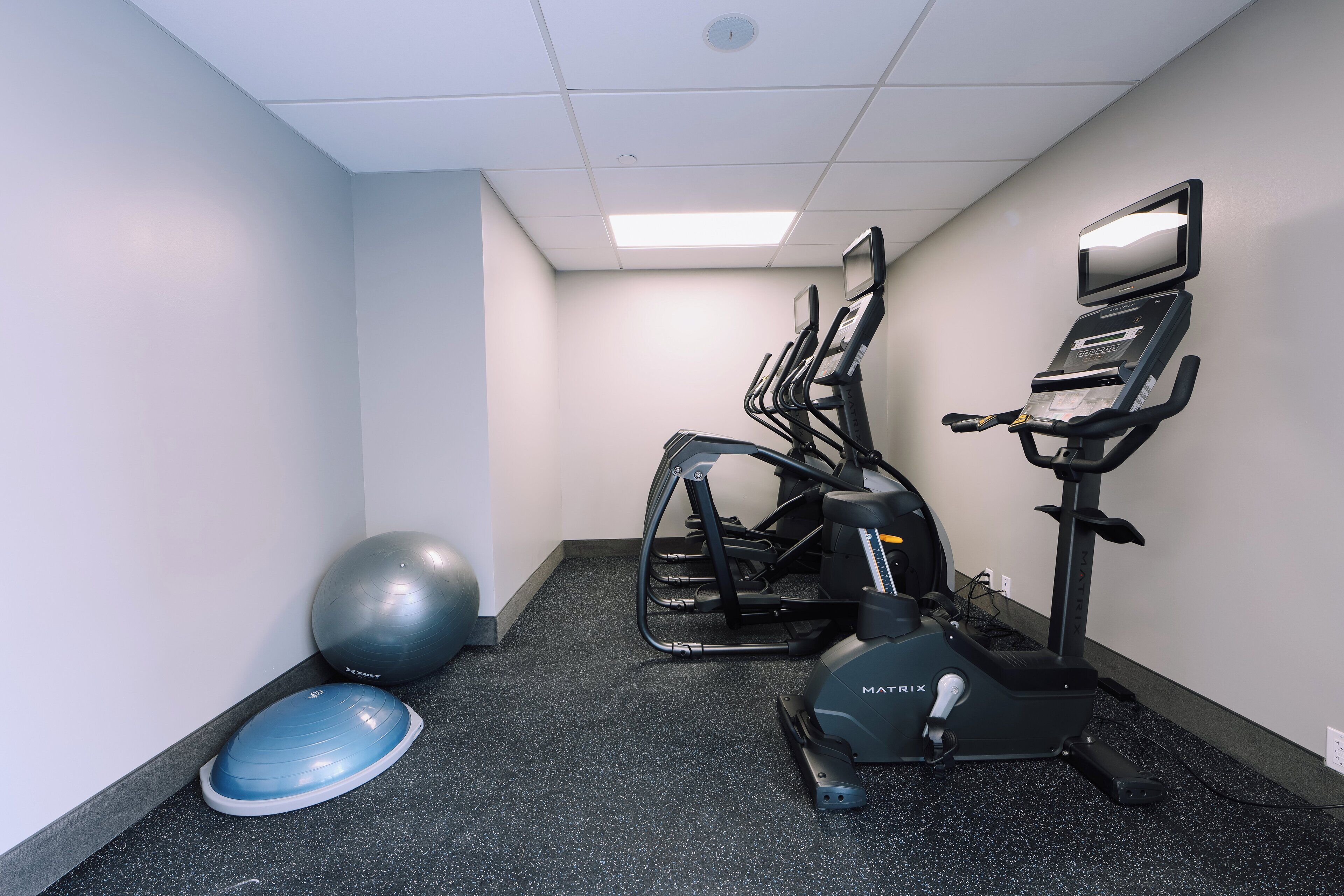 Photo - Holiday Inn Express Long Island City E - New York by IHG