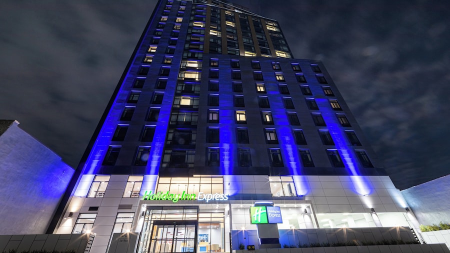 Holiday Inn Express Long Island City E New York by IHG