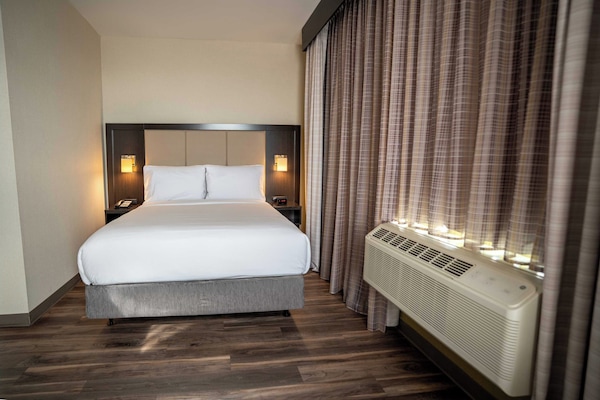 Holiday Inn Express Long Island City E New York By Ihg - New York City