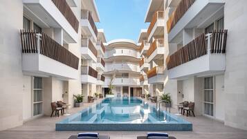 Piscina a l'aire lliure