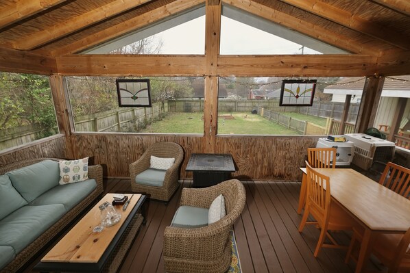 Offices - Renovated Craftsman style bungalow available-long term rental only (Lexington)