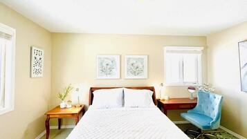 3 dormitoris, escriptori, planxa i posts de planxar i wifi