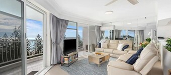 8th Floor Ocean View Apartment