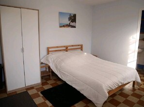 3 camere