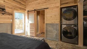 1 quarto, ferros/tábuas de passar roupa, Wi-Fi, roupa de cama