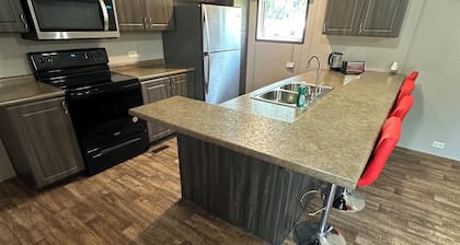 cozy cabin on lake placid fishing spot, house with 3 bedrooms, and 2 bathrooms!