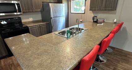 cozy cabin on lake placid fishing spot, house with 3 bedrooms, and 2 bathrooms!