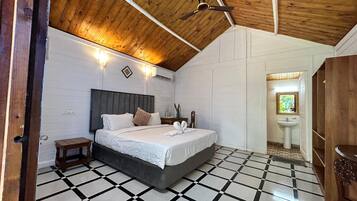 Premium Cottage, 1 King Bed | 1 bedroom, individually furnished, desk, laptop workspace