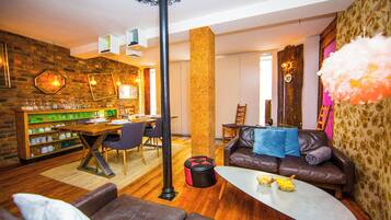 ์ํฐ ์ฝ๋ | ์ ์๊ทน์ฑ ์นจ๊ตฌ, ๊ฐ์ค ๋ด ๊ธ๊ณ , ๊ฐ๊ฐ ๋ค๋ฅธ ์คํ์ผ์ ์ธํ
๋ฆฌ์ด, ๊ฐ๊ฐ ๋ค๋ฅด๊ฒ ๊ฐ๊ตฌ ๋น์น