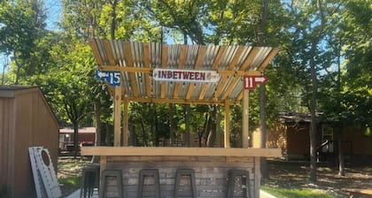 Peak Of Perfection Cabin 11 Full Linens Provided