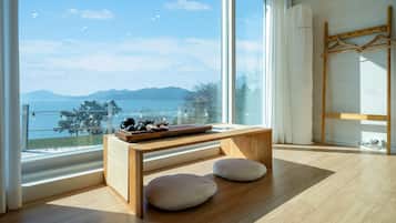 Basic Room, 2 Bedrooms (mansion morak) | 2 bedrooms, free WiFi