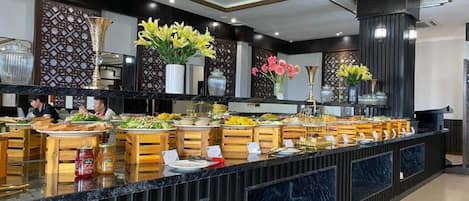 Daily local cuisine breakfast (VND 1 per person)
