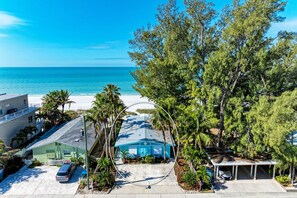Exterior - Fins to the Left: Gulf of Mexico! On Beach! (Holmes Beach)