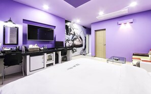 Business Room | Laptop workspace, free WiFi - Hotel To You (Mokpo)