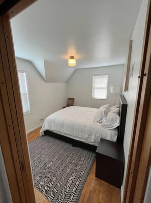 2 bedrooms, WiFi, bed sheets