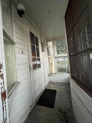 Interior - 418 W. Main, Apartment #6.
(Luverne)