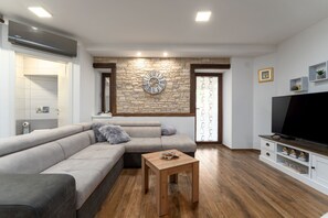 TV - Villa Stonehouse (Istria - Umag) (Umag)