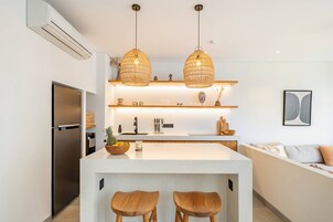 Villa, 1 Bedroom | Private kitchen | Fridge, microwave, stovetop, coffee/tea maker