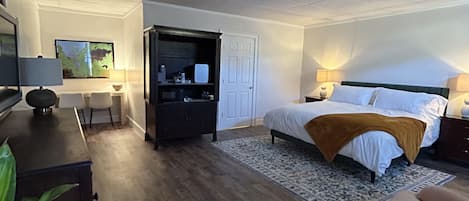 1 habitación, tabla de planchar con plancha, wifi y ropa de cama